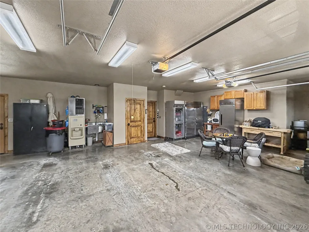 8199 W 800 ROAD Fort Gibson, OK 74434