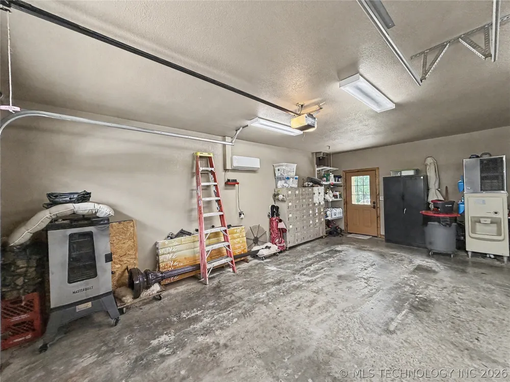 8199 W 800 ROAD Fort Gibson, OK 74434