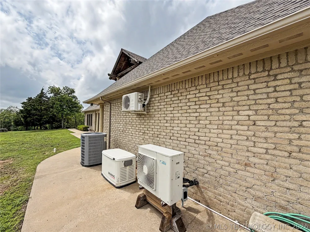 8199 W 800 ROAD Fort Gibson, OK 74434