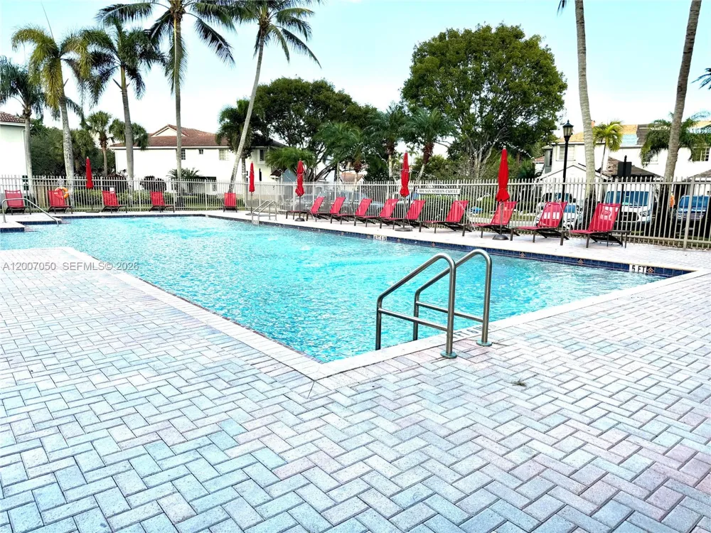 3742 San Simeon Cir #3742 Weston, FL 33331