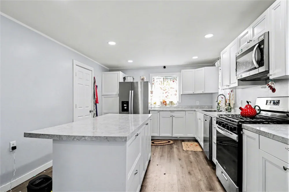 136 S Hemlock Street Evart City, MI 49631