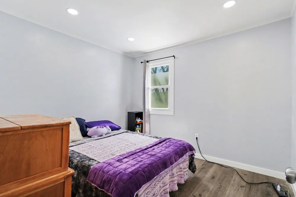 136 S Hemlock Street Evart City, MI 49631