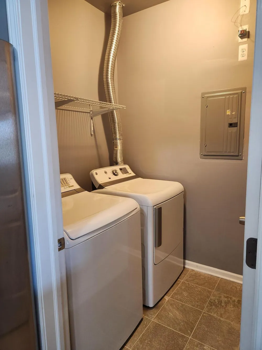 23668 Northstone Village Drive Taylor City, MI 48180