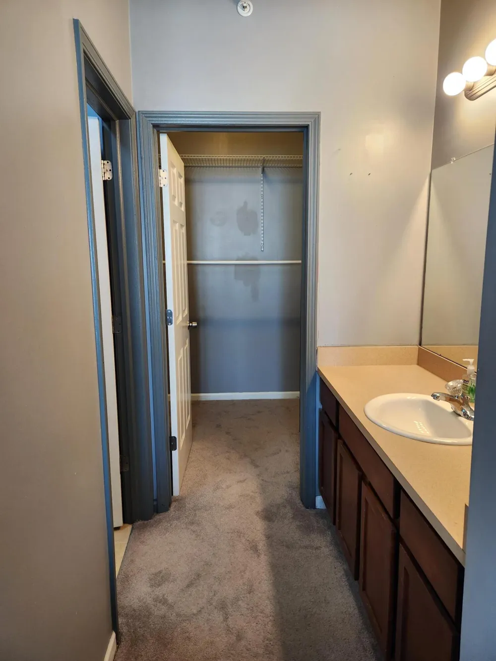 23668 Northstone Village Drive Taylor City, MI 48180