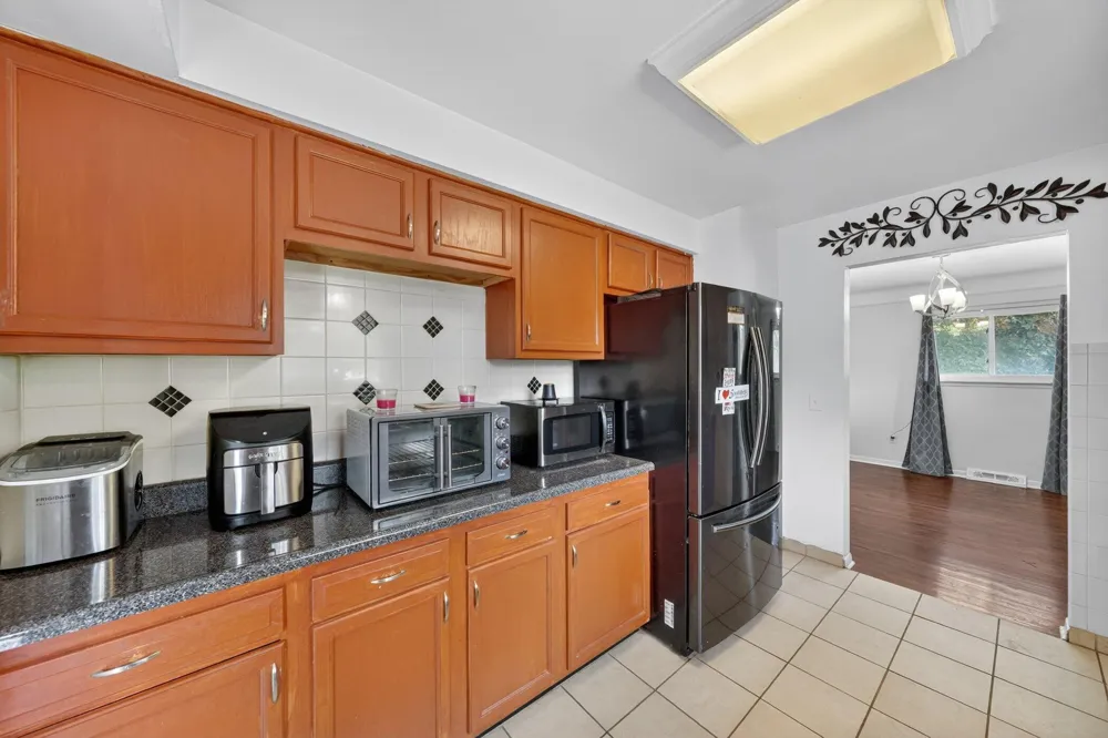 23100 Mapleridge Drive Southfield City, MI 48075