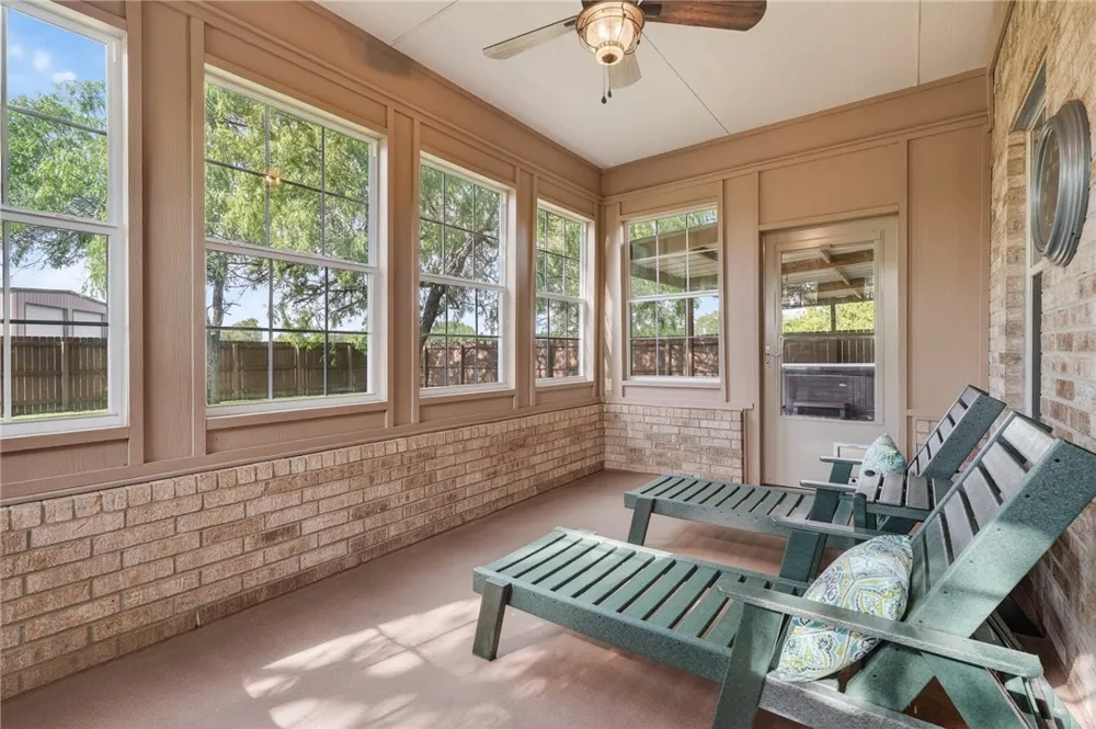 118 Agape Drive Woodsboro, TX 78393