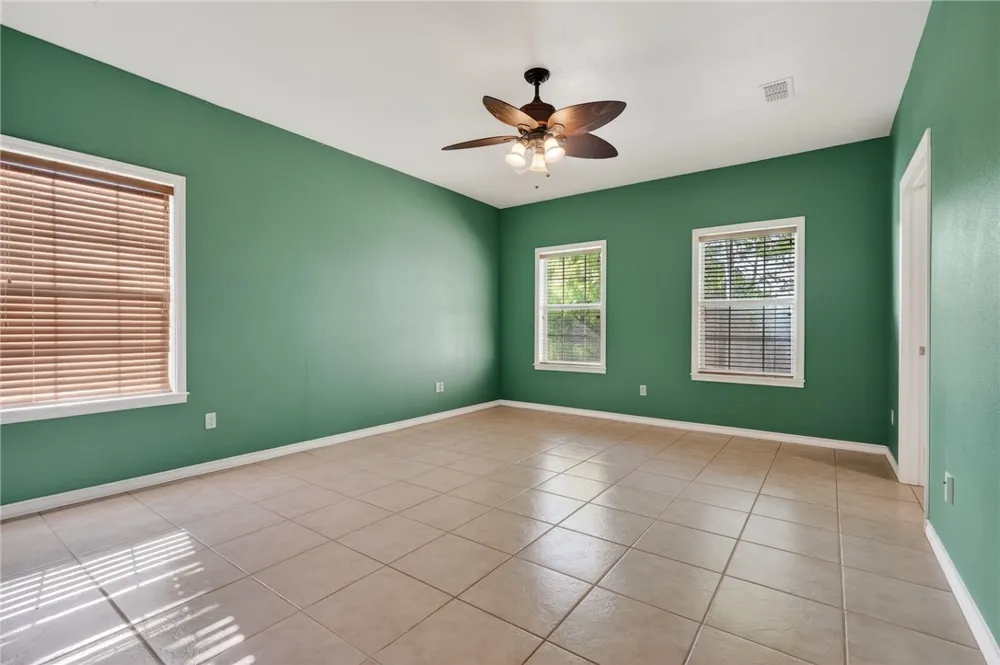 118 Agape Drive Woodsboro, TX 78393