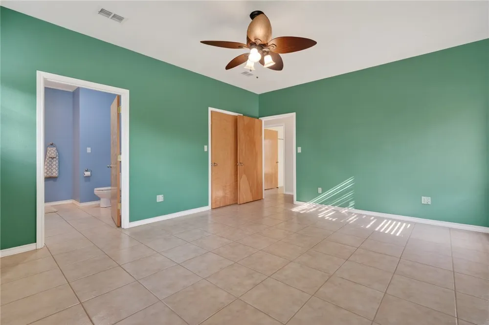 118 Agape Drive Woodsboro, TX 78393