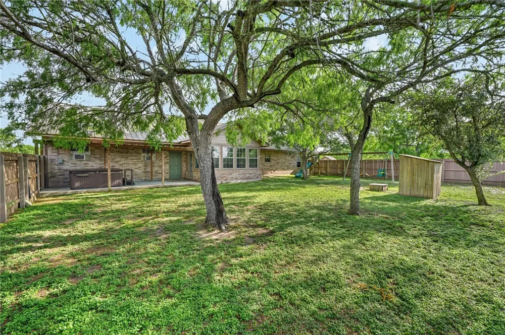 118 Agape Drive Woodsboro, TX 78393