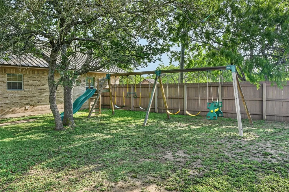 118 Agape Drive Woodsboro, TX 78393
