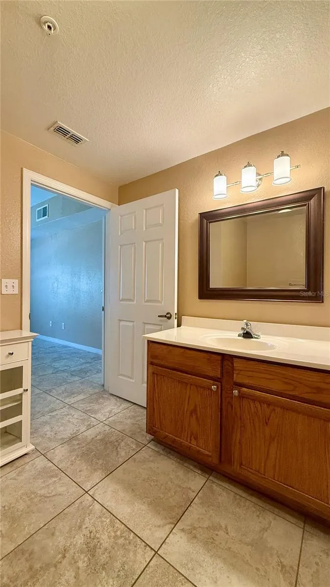 4005 SAN SEBASTIAN DRIVE #107 Kissimmee, FL 34741