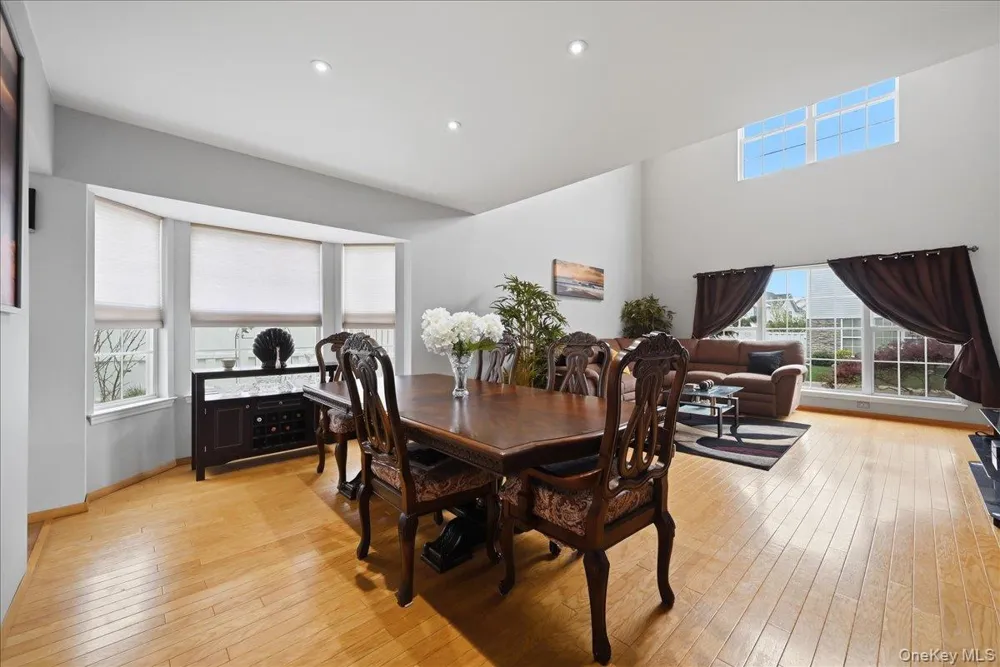 10 Casey Lane Middle Island, NY 11953