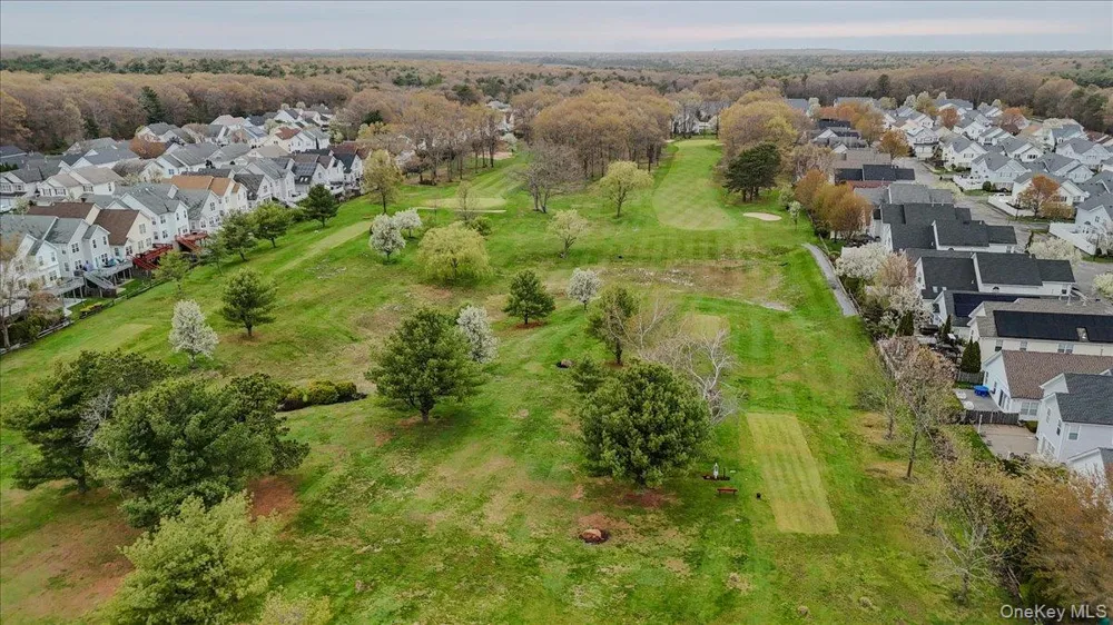 10 Casey Lane Middle Island, NY 11953