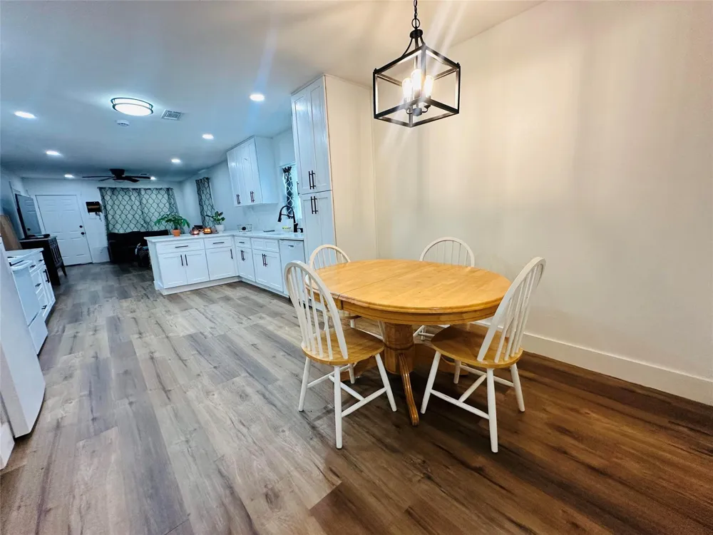 2216 New Jersey Street Baytown, TX 77520