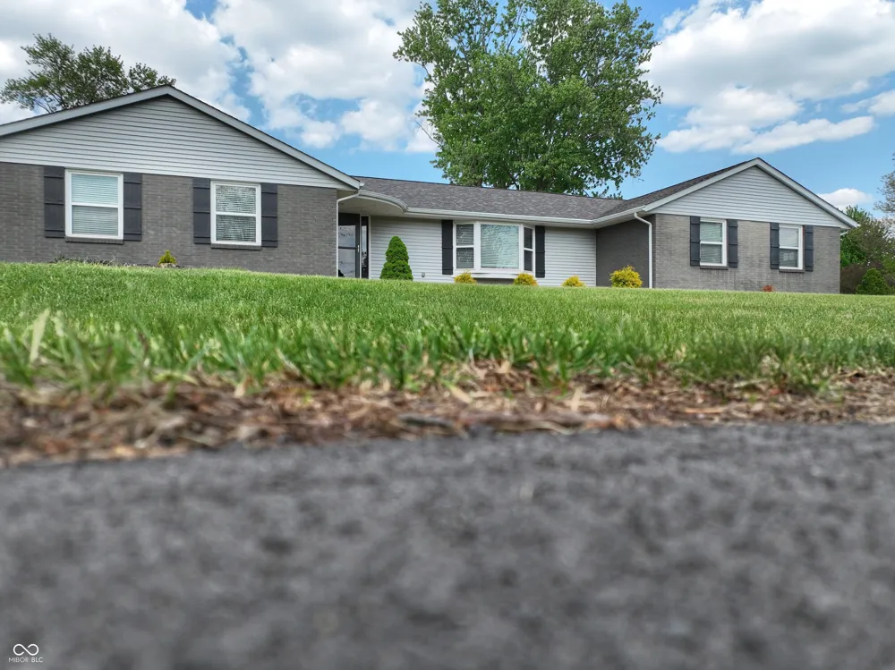 25 Imperial Place Lafayette, IN 47905