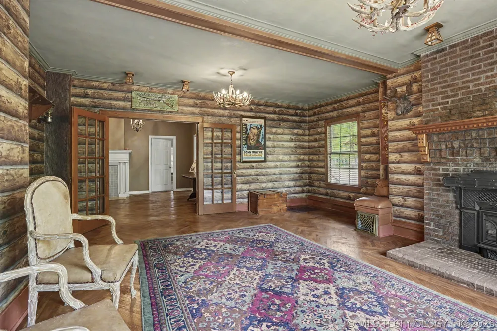236 W 6th Avenue Bristow, OK 74010