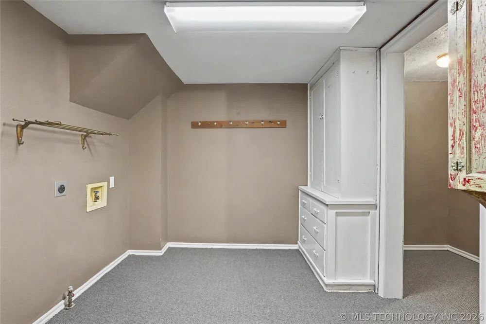 236 W 6th Avenue Bristow, OK 74010