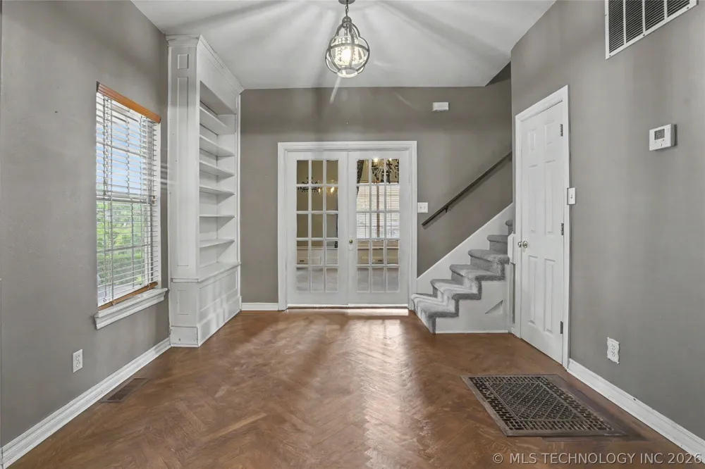 236 W 6th Avenue Bristow, OK 74010
