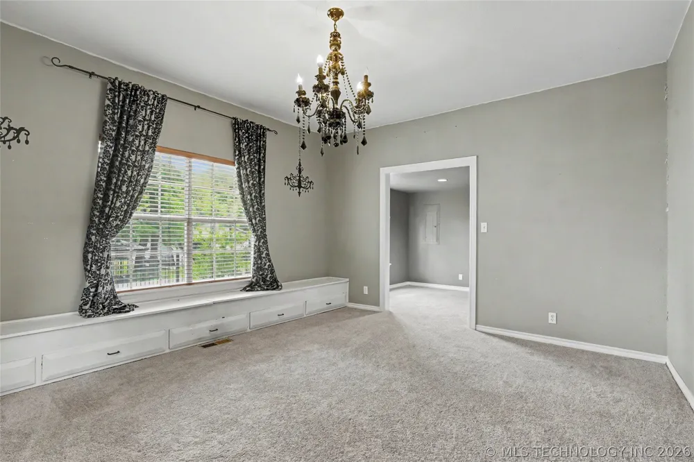 236 W 6th Avenue Bristow, OK 74010