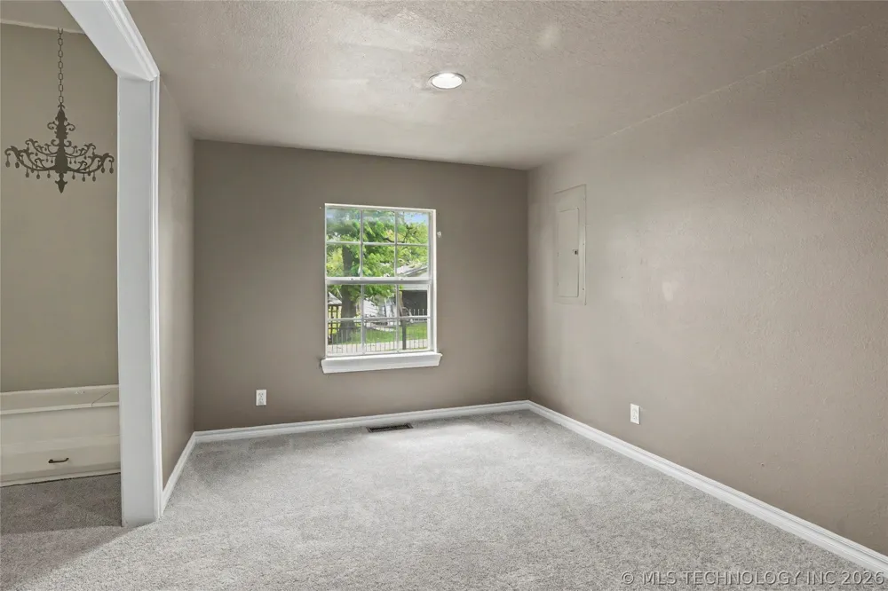 236 W 6th Avenue Bristow, OK 74010