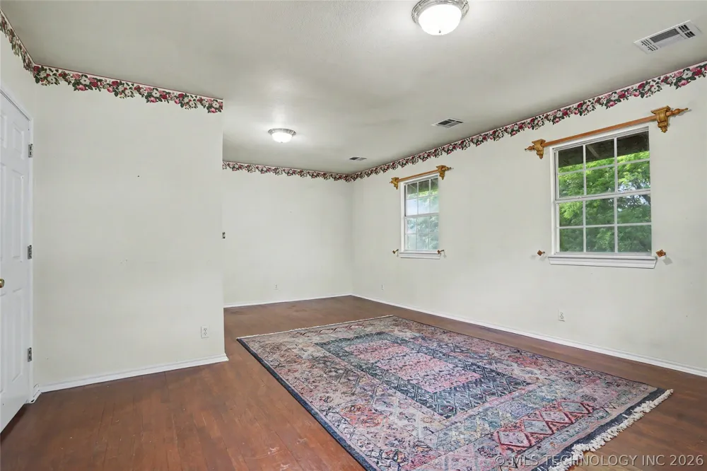 236 W 6th Avenue Bristow, OK 74010