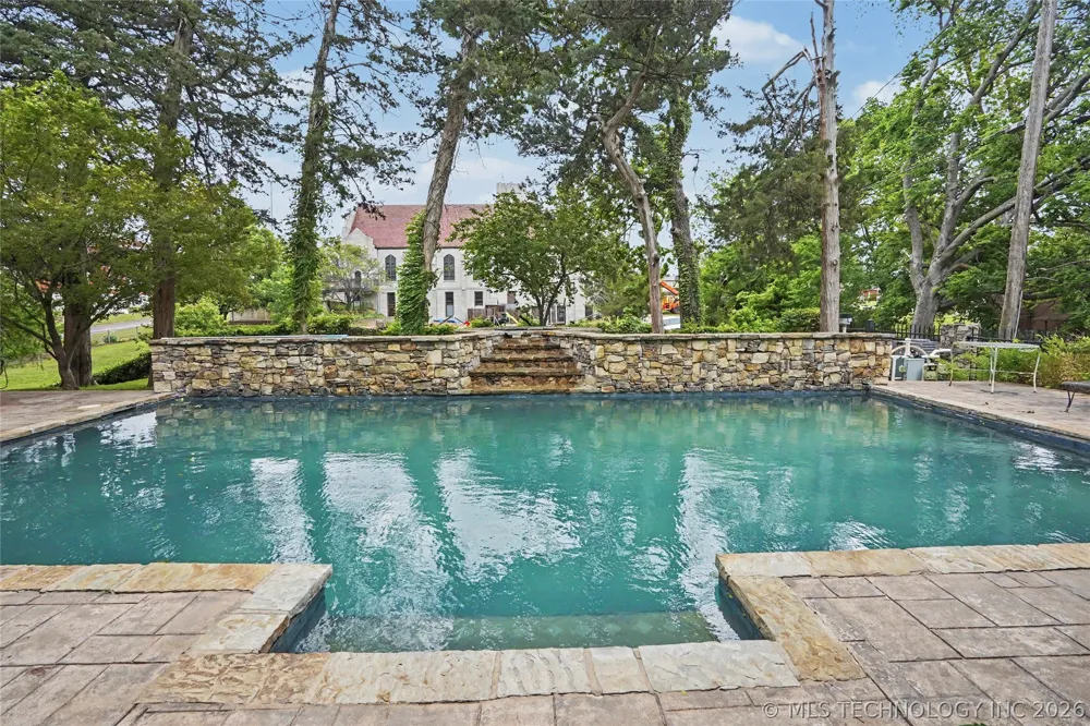 236 W 6th Avenue Bristow, OK 74010