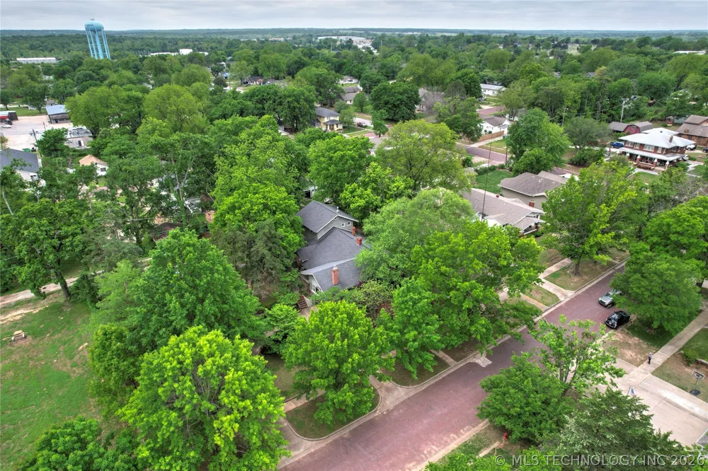 236 W 6th Avenue Bristow, OK 74010