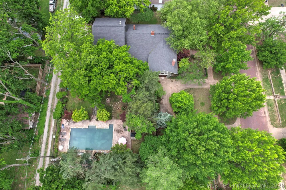 236 W 6th Avenue Bristow, OK 74010