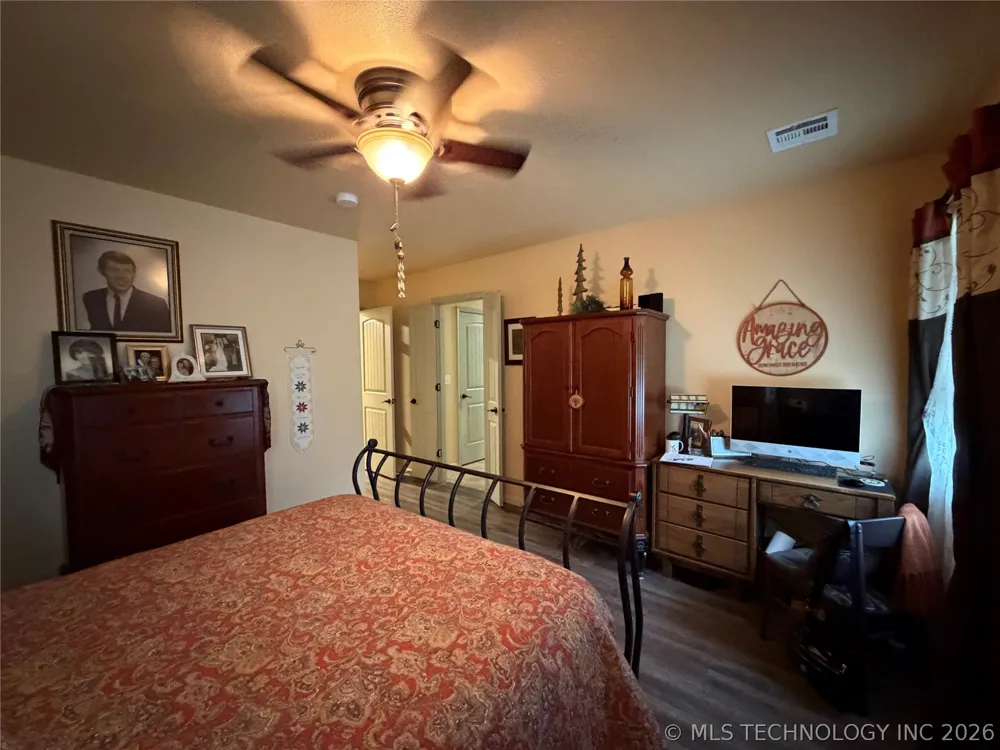 807 S Ross Avenue Fort Gibson, OK 74434
