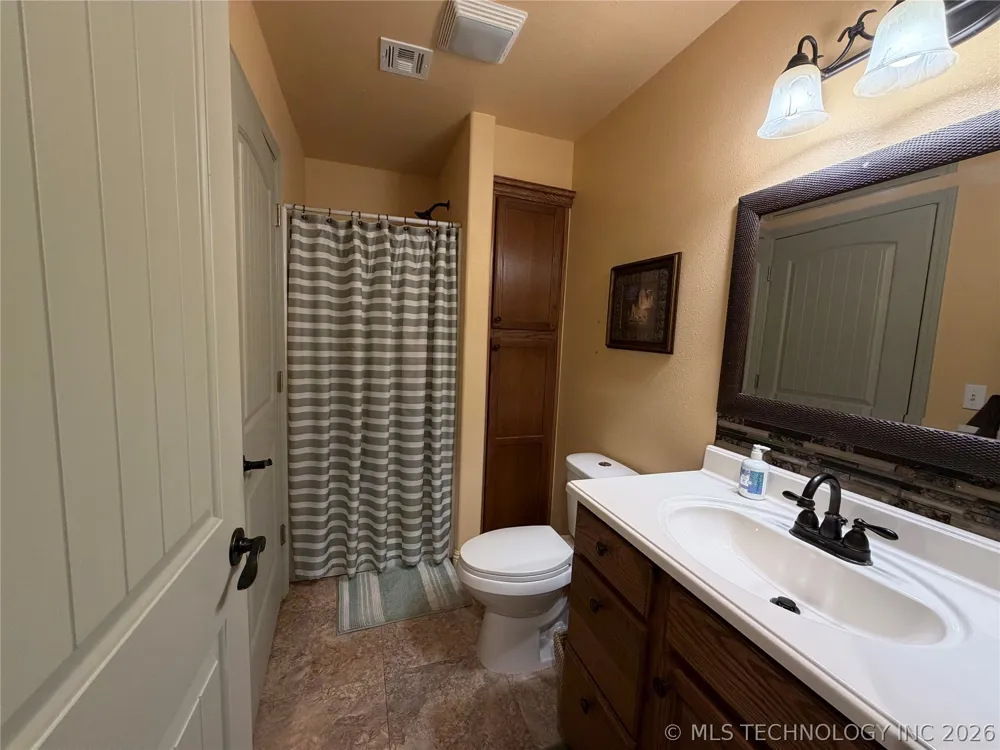 807 S Ross Avenue Fort Gibson, OK 74434