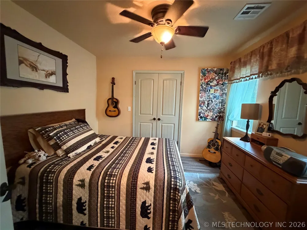 807 S Ross Avenue Fort Gibson, OK 74434