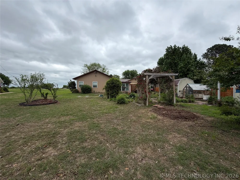 807 S Ross Avenue Fort Gibson, OK 74434
