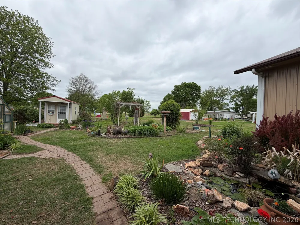 807 S Ross Avenue Fort Gibson, OK 74434