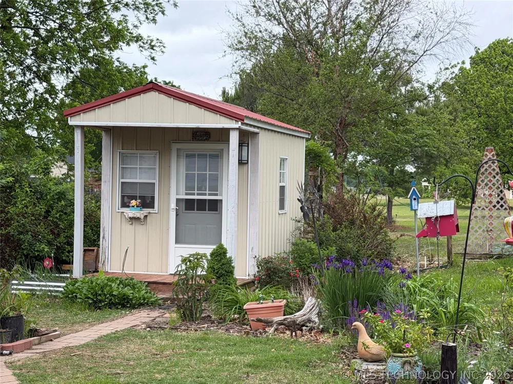 807 S Ross Avenue Fort Gibson, OK 74434