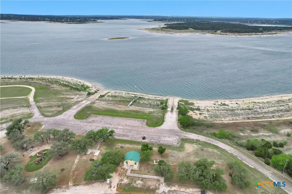 1226 Cougar Drive #15 Canyon Lake, TX 78133