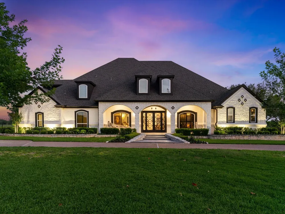 501 W Aurora Vista Trail Aurora, TX 76078