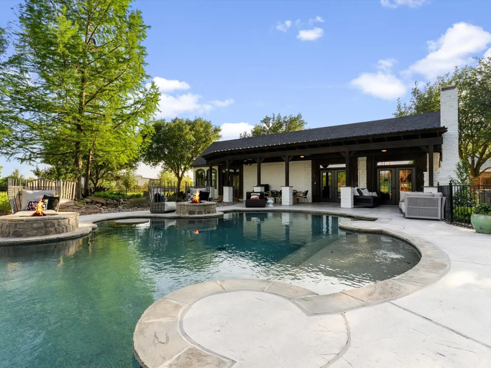 501 W Aurora Vista Trail Aurora, TX 76078