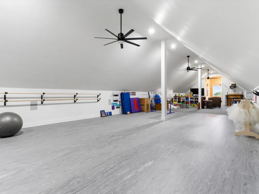 501 W Aurora Vista Trail Aurora, TX 76078