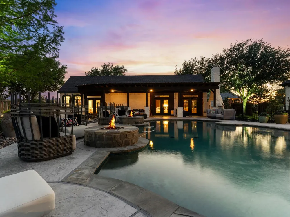 501 W Aurora Vista Trail Aurora, TX 76078