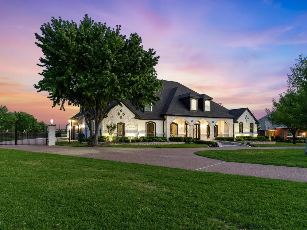 501 W Aurora Vista Trail Aurora, TX 76078