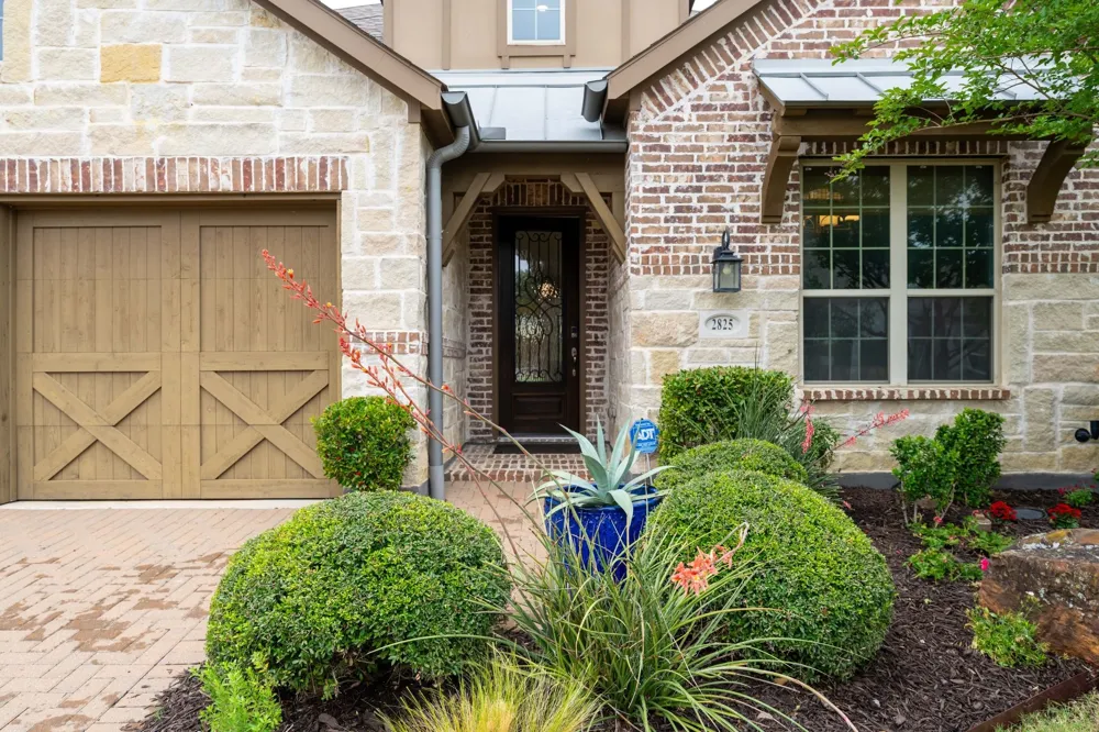 2825 London The Colony, TX 75056