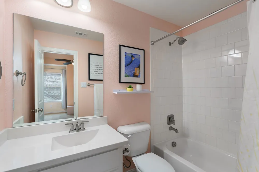 2825 London The Colony, TX 75056