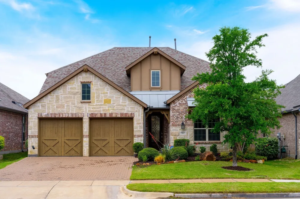 2825 London The Colony, TX 75056