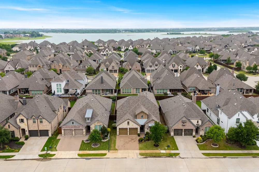 2825 London The Colony, TX 75056