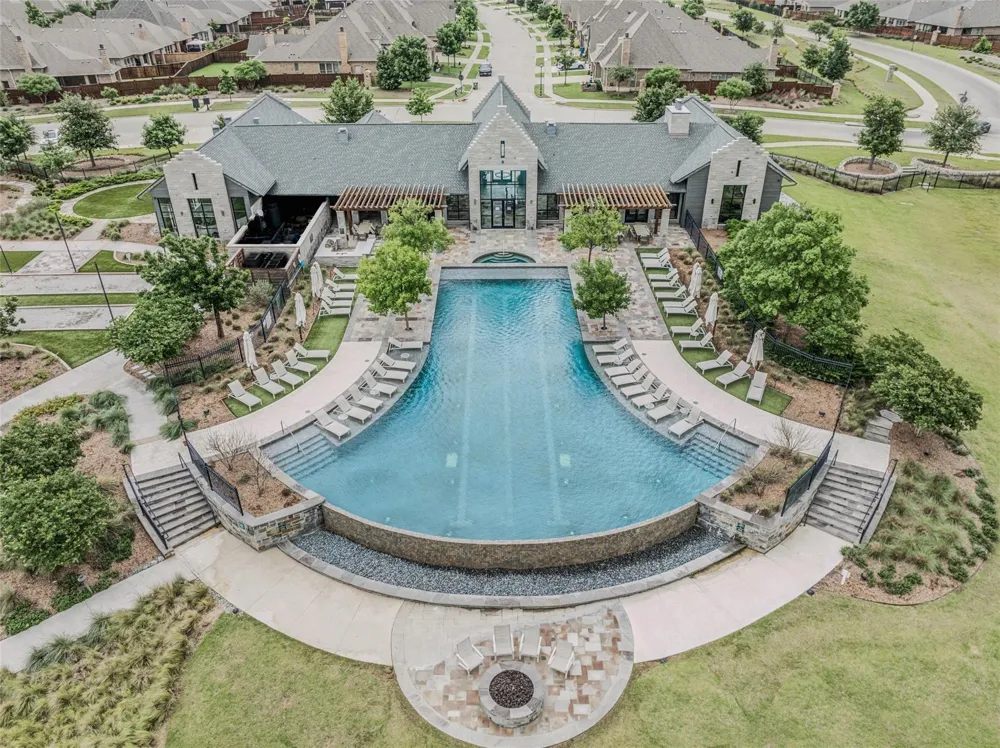 2825 London The Colony, TX 75056