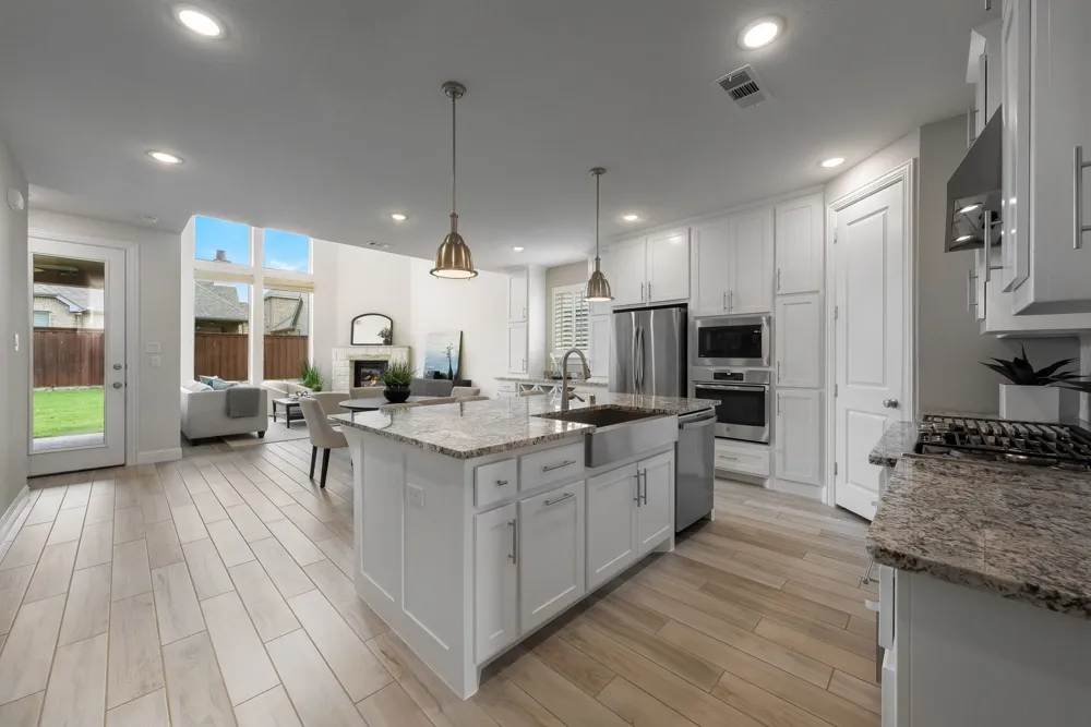 2825 London The Colony, TX 75056