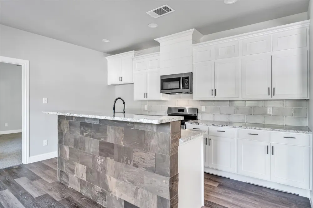 303 Pemberton Street White Settlement, TX 76108