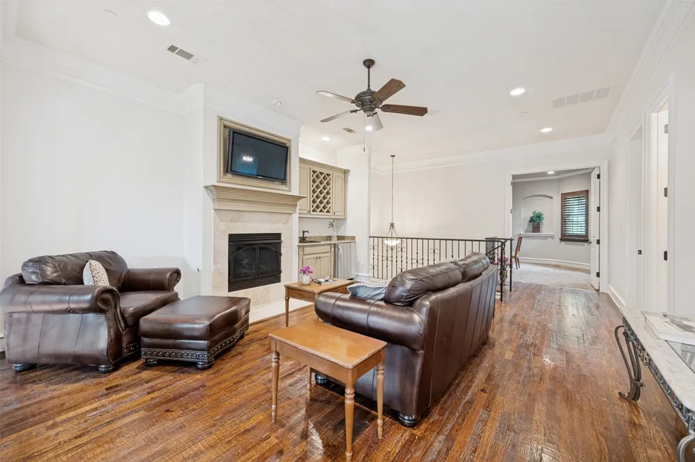 96 Casa Lane #210 Colleyville, TX 76034