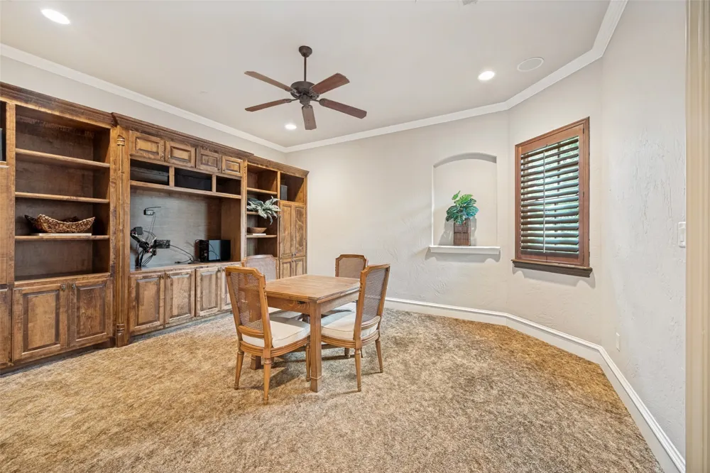 96 Casa Lane #210 Colleyville, TX 76034