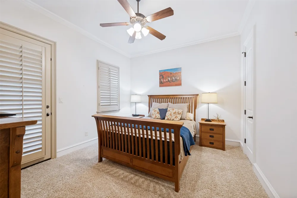 96 Casa Lane #210 Colleyville, TX 76034
